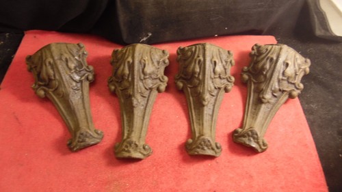 Lot pieds en fonte - lot,